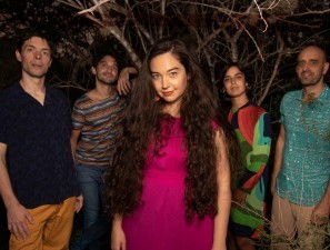 24/10 - Músicas del Litoral - Amorela